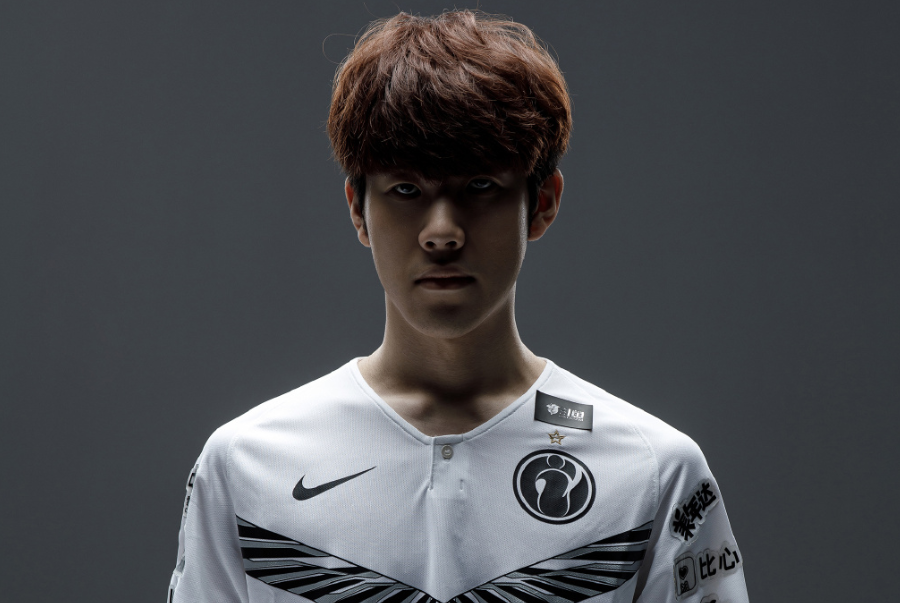 在拓宽自己 在拓宽自己