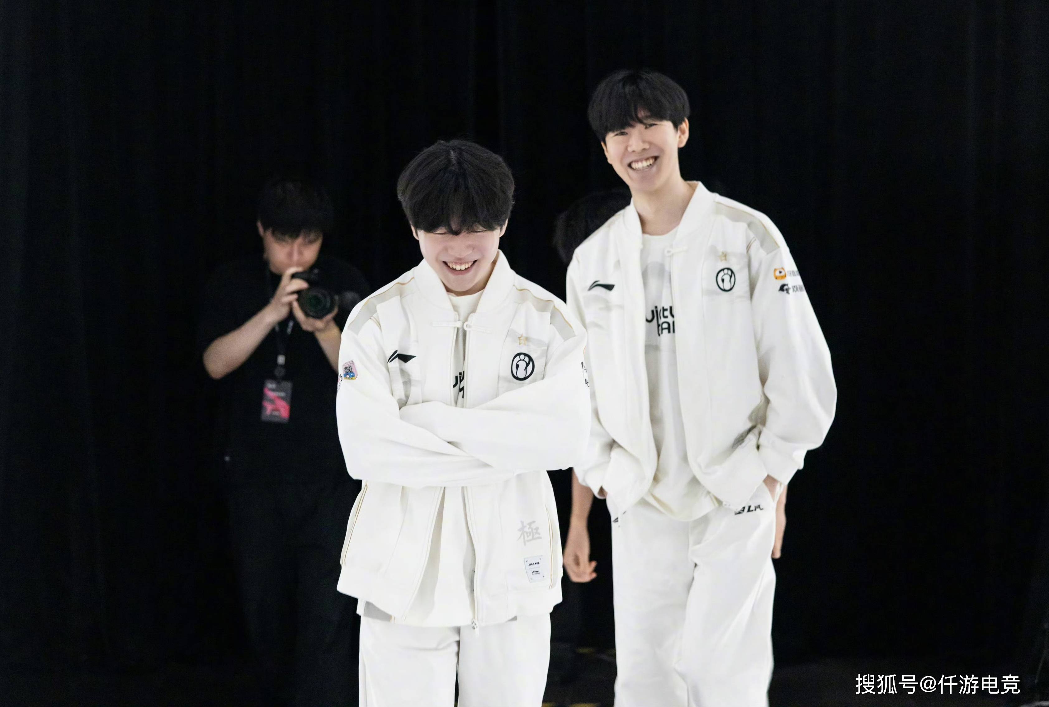 R轮番登场 R轮番登场